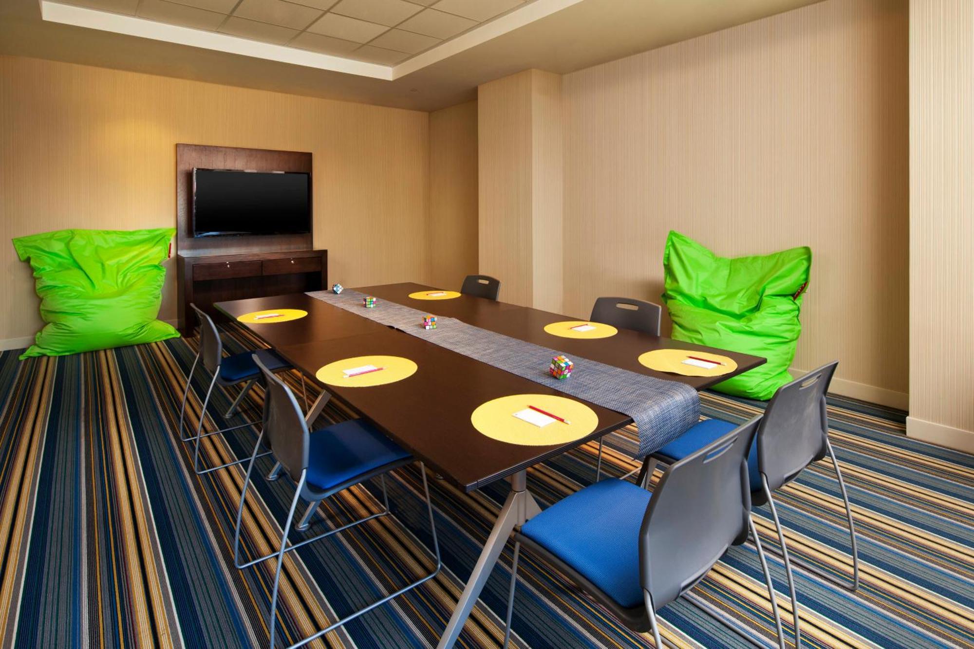 Aloft San Francisco Airport Hotel