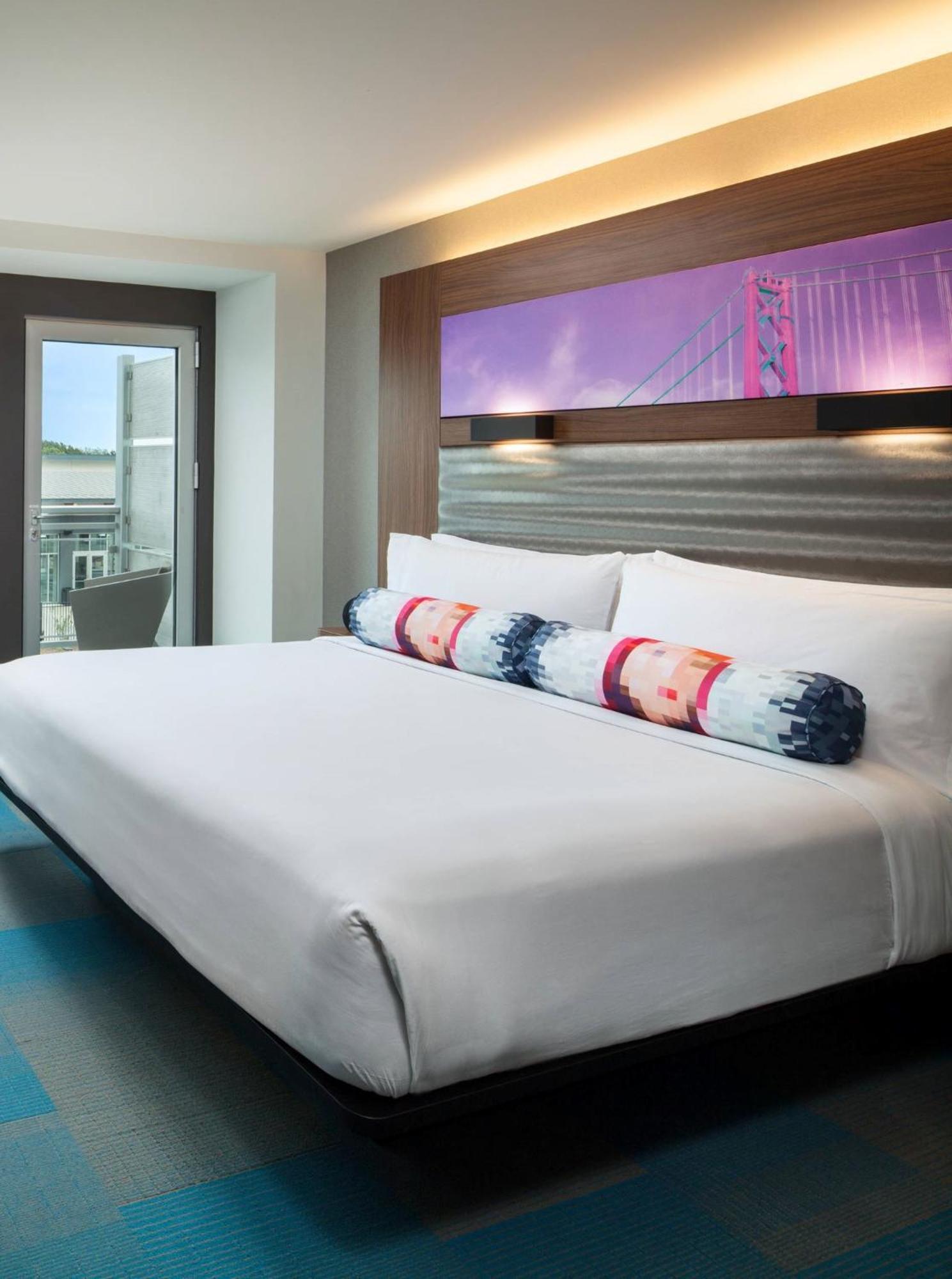 Aloft San Francisco Airport Hotel